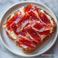Bocadillo Gourmet Pan Cristal: Jam&oacute;n y Tomate
