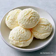 Cremoso Helado de Leche Condensada