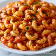 Macarrones Napolitana con Tomate Natural