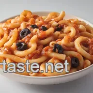 Pasta la Puttanesca: &iexcl;Un Cl&aacute;sico Napolitano en Minutos!