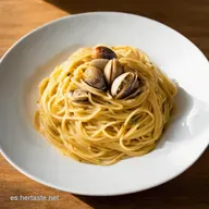 Spaghetti a Vongole Un pedacito de Napoli en tu mesa