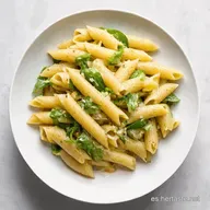 Vasitos de Ensalada de Pasta Listos Para Llevar